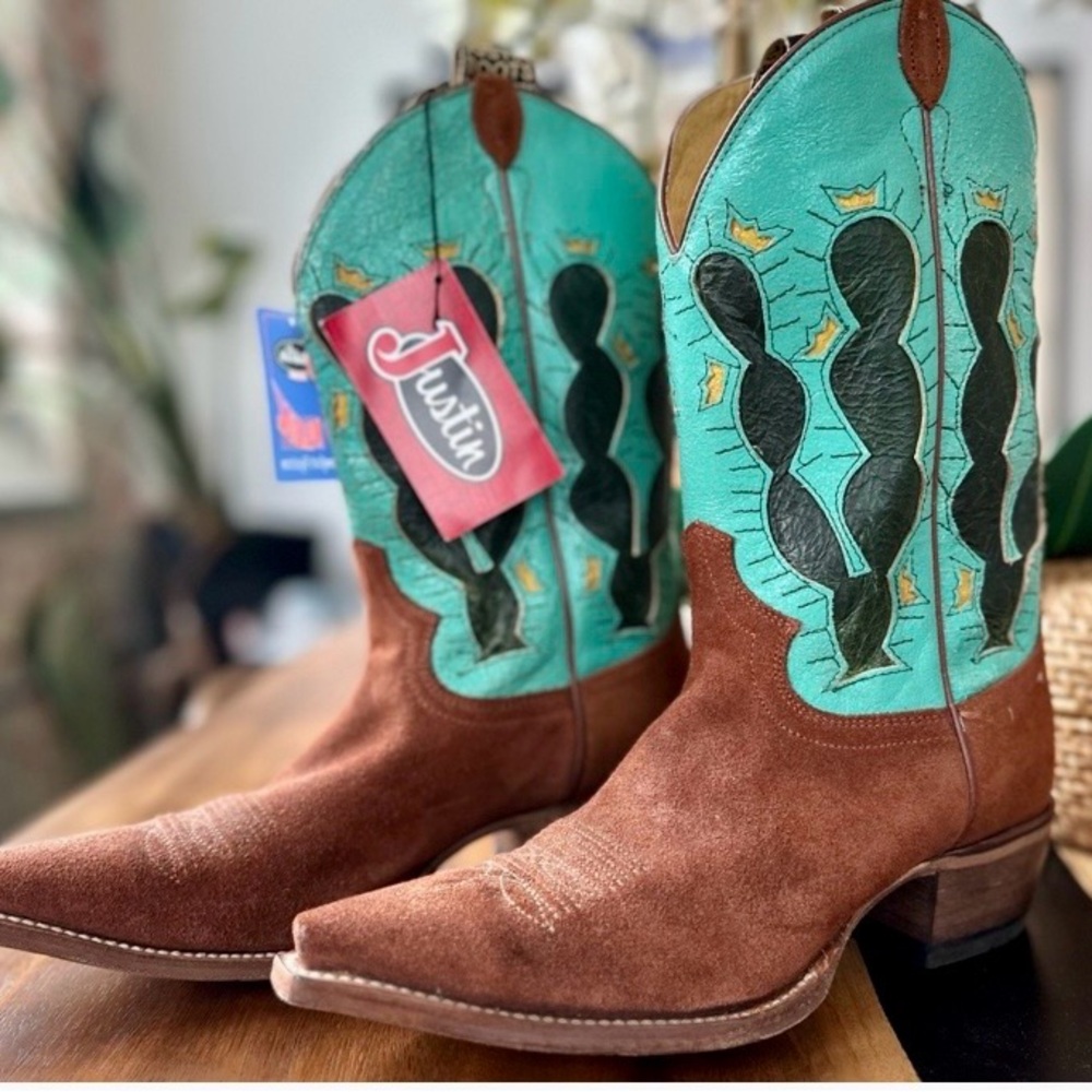 Justin Boots with Cactus Inlay 9